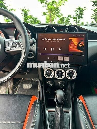 Suzuki Swift GLX 1.2CVT 2021 màu Cam