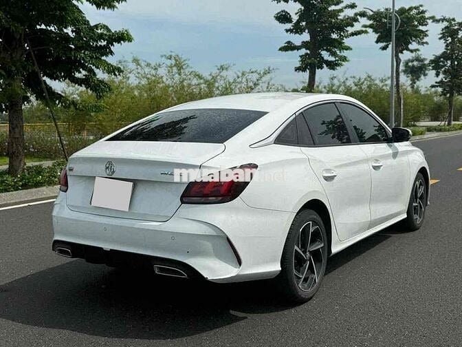 MG5 LUX 2022 xe gia đình giá hợp lý