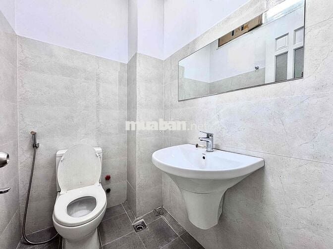 Căn hộ mini full Nội thất  ban công kế Parcmall Q8