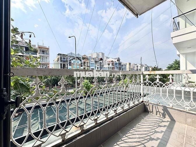 Căn hộ mini full Nội thất  ban công kế Parcmall Q8