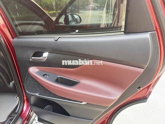 Hyundai SantaFe Premium 2.4L AWD sản xuất 2019