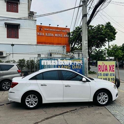 Chevrolet Cruze LT 2017 Trắng Dưới 1 vạn