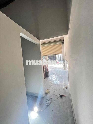 TRỐNG SẴN MB KINH DOANH RỘNG RÃI CÓ VỈA HÈ 15m2 PHÙ HỢP Ở VÀ KINH DOAN