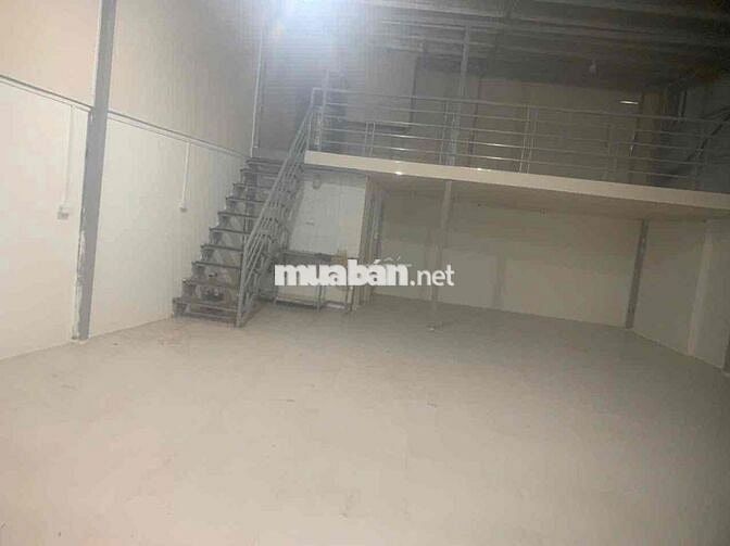 Cho thuê nhà ở, kho hàng hoặc VP kinh doanh 10tr Ngõ 4 Kim Đồng