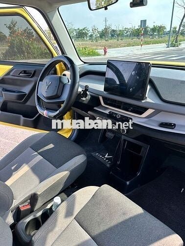 Vinfast VF3 2025 Vàng 18.000km thuê pin