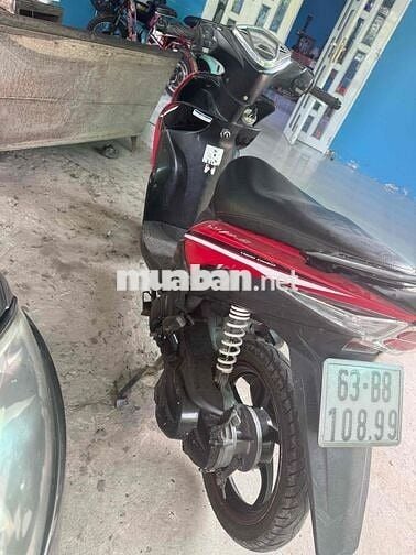 Yamaha Luvias FI 2015 Đỏ đen