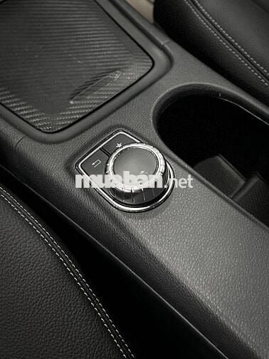 Mercedes-Benz GLA 200 2016 Trắng 1.6L Turbo