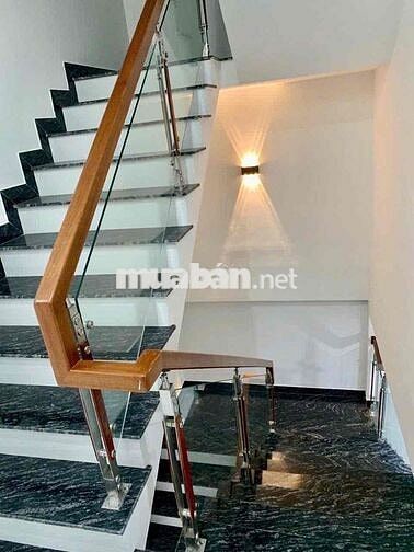 Cho Thuê Nhà 3 Tầng 6pn, 5wc, Full Nội Thất, Khu Biển Hồ Nghinh