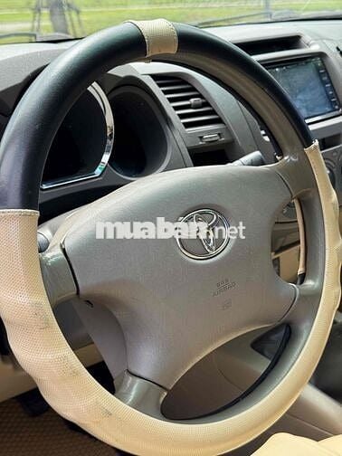 TOYOTA FOTUNER 2011 MT DẦU