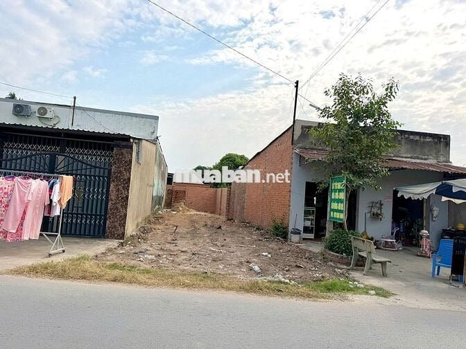 mặt tiền đường Huỳnh Thị Hương Trảng Bàng Tây Ninh