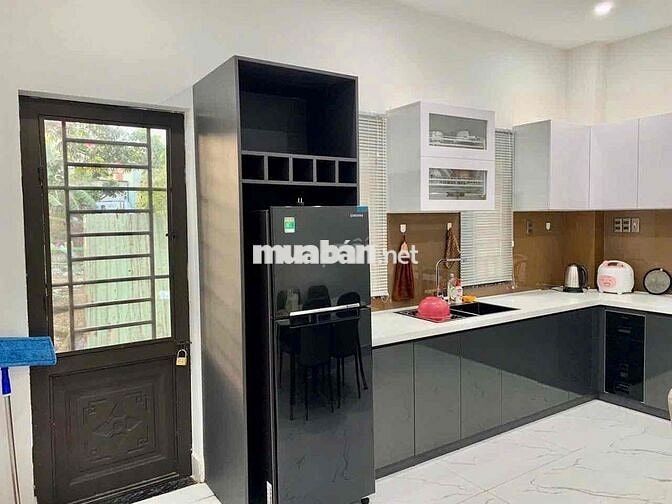 Cho Thuê Nhà 3 Tầng 6pn, 5wc, Full Nội Thất, Khu Biển Hồ Nghinh