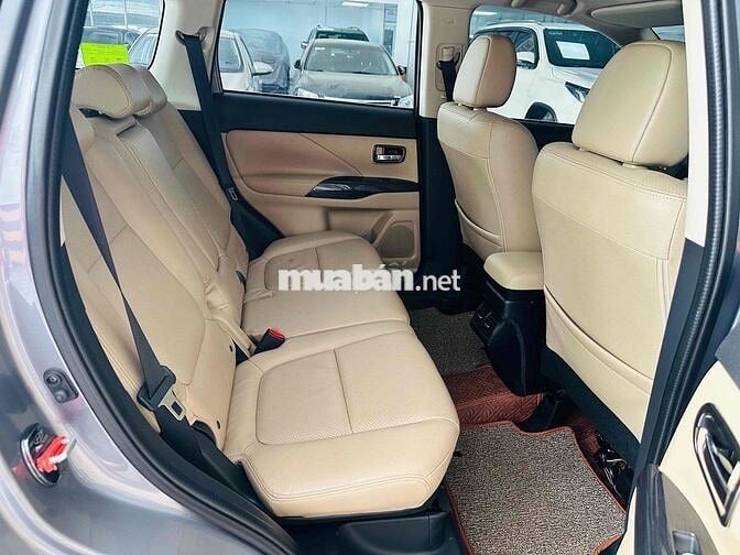 Mitsubishi Outlander 2.0 Premium 2016 nhập nhật