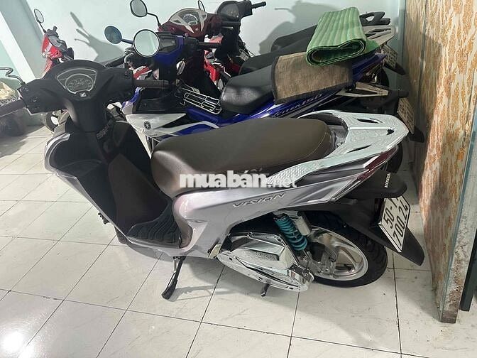 Honda Vision 2025 Bạc 1600 km