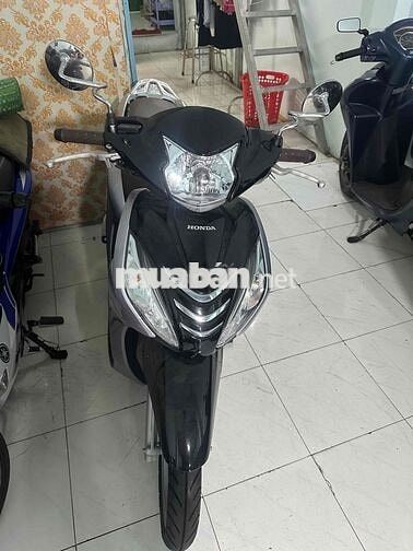 Honda Vision 2025 Bạc 1600 km