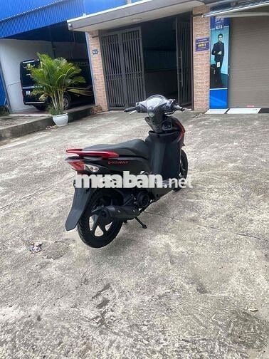 Honda Vision 2020 Đen