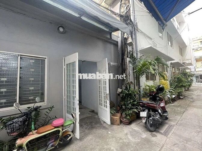 Cho thuê nhà Trần Đình Xu, Q1. 5x8m Trệt - 8Tr
