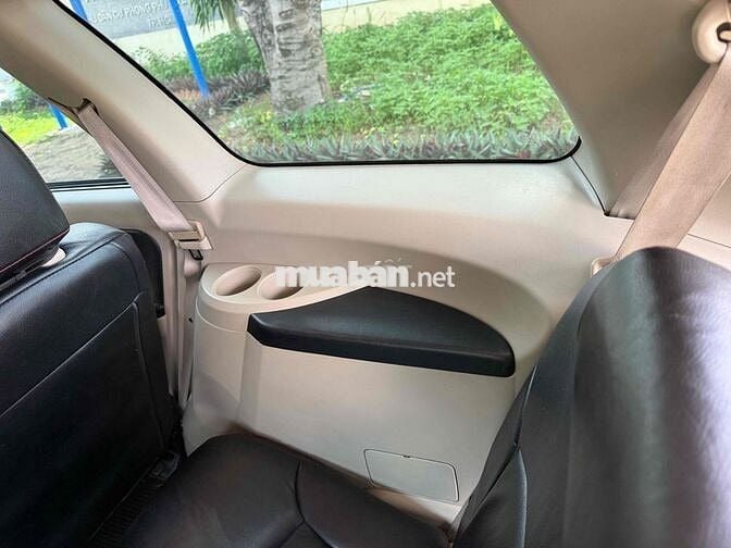 Mitsubishi Grandis 2009 Đen 7 chỗ