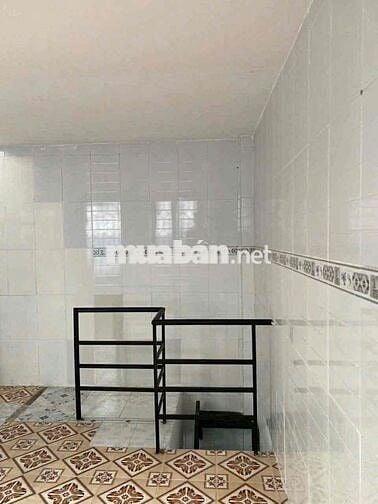 cho thuê nhà nguyên căn hẻm ba gác đường Lò Gốm p Bình Tiên