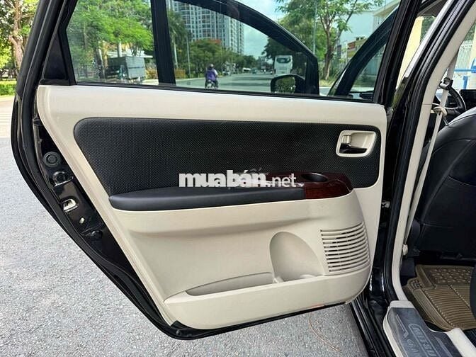 Mitsubishi Grandis 2009 Đen 7 chỗ