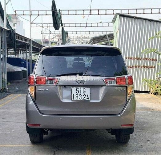 Toyota Innova 2.0E MT 2018 Số sàn Nâu