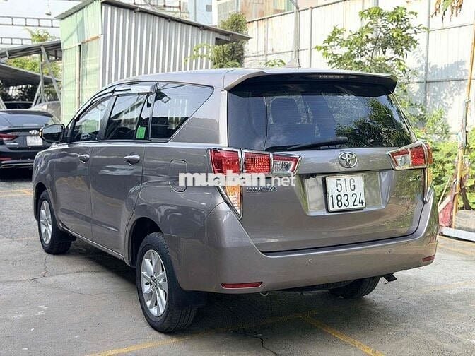 Toyota Innova 2.0E MT 2018 Số sàn Nâu