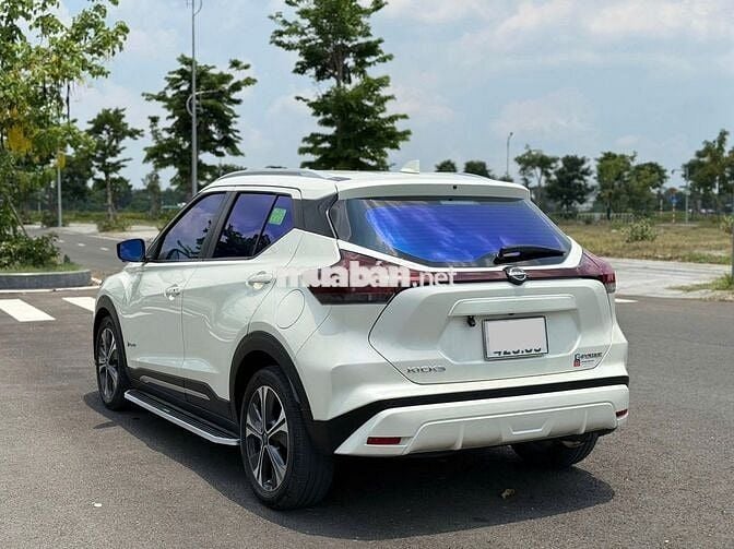 Nissan Kicks 2023 V cao cấp Trắng