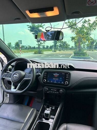 Nissan Kicks 2023 V cao cấp Trắng