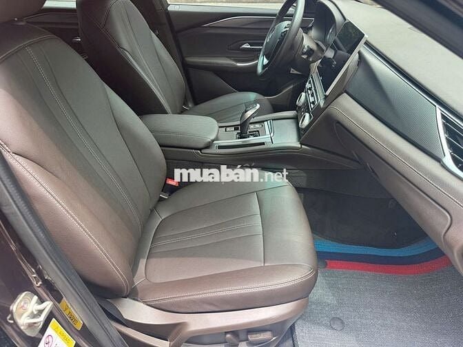 VinFast Lux A 2.0 Turbo Base Nâu
