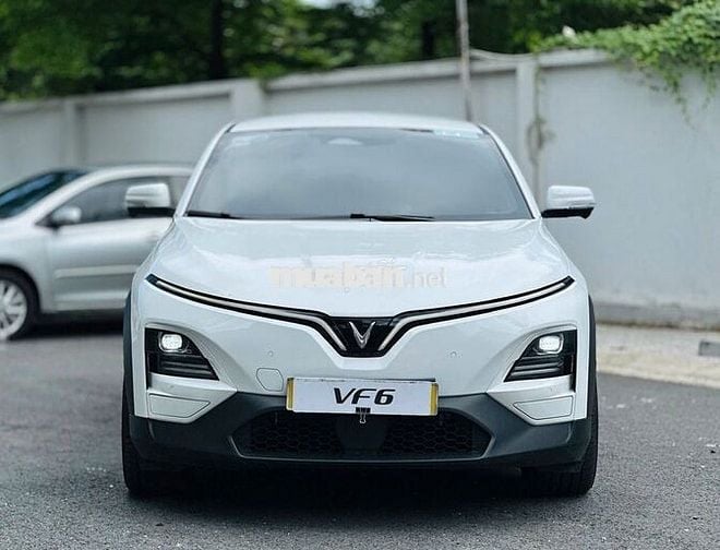 VinFast VF6 Plus 2026 Trắng 1700 km