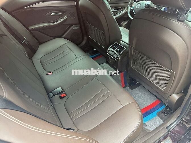 VinFast Lux A 2.0 Turbo Base Nâu