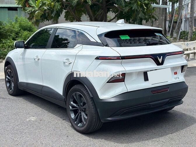 VinFast VF6 Plus 2026 Trắng 1700 km