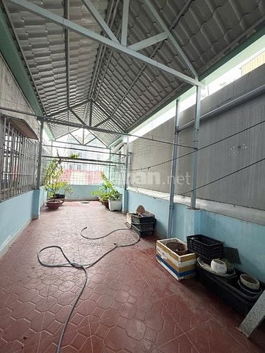 MẶT TIỀN 10M HẺM 181 ÂU DƯƠNG LÂN QUẬN 8 - DT 93M2 3 TẦNG