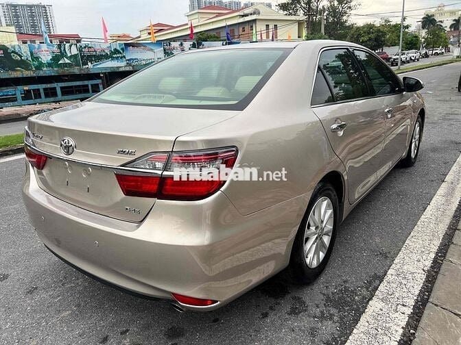 Toyota Camry 2.0 E 2016 Vàng cát 100000 km