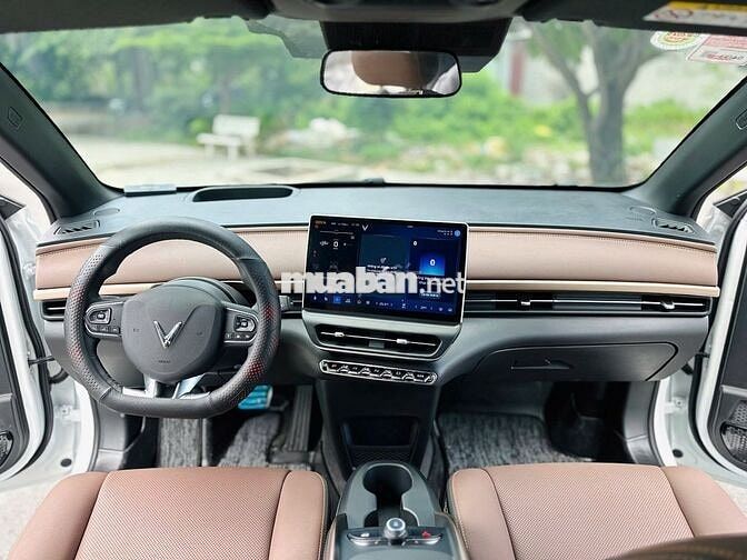 VinFast VF6 Plus 2026 Trắng 1700 km