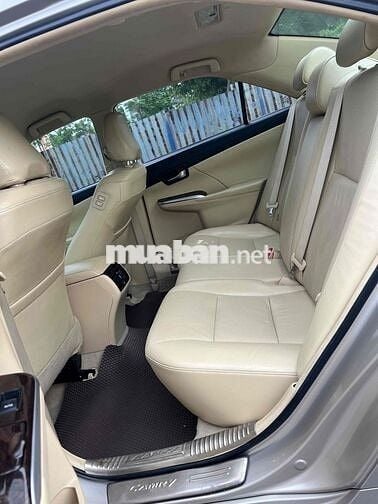 Toyota Camry 2.0 E 2016 Vàng cát 100000 km