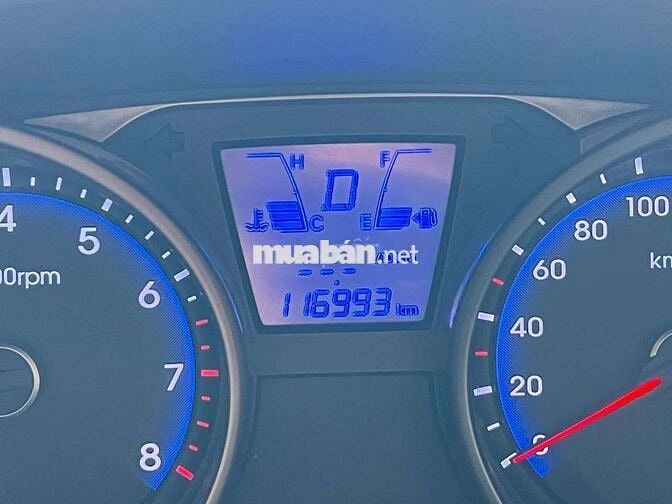 Hyundai Tucson 2011 2.0L xăng,màu trắng, nhập Hàn