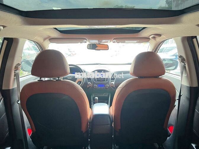 Hyundai Tucson 2011 2.0L xăng,màu trắng, nhập Hàn