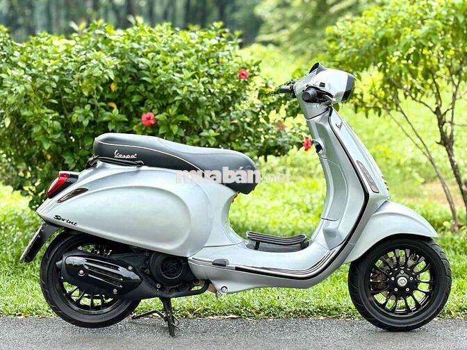 Piaggio Sprint 125cc 2019 Bạc 20000 km.Siêu Keng