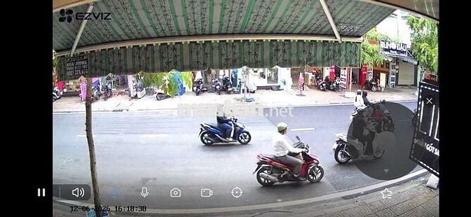 Cho thuê vỉa hè từ 14h đến khuya