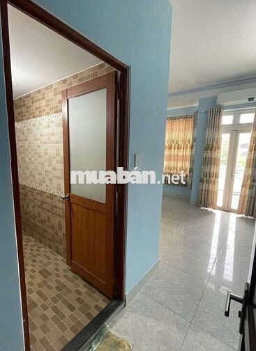 CHO THUÊ NHÀ 4X20(TRỆT+2LẦU+ST+4PN+5WC+6 MÁY LẠNH) XE HƠI ĐẬU CỬA 