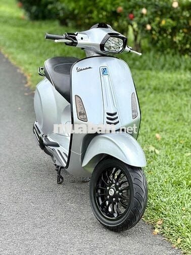 Piaggio Sprint 125cc 2019 Bạc 20000 km.Siêu Keng