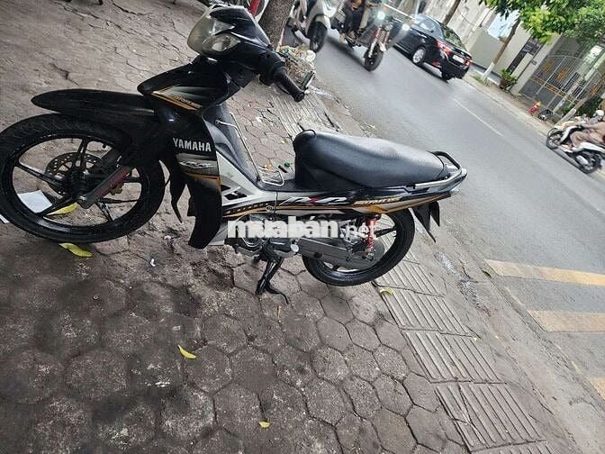 Yamaha Sirius Đen
