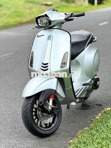 Piaggio Sprint 125cc 2019 Bạc 20000 km.Siêu Keng