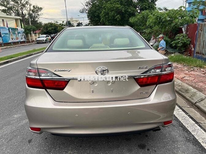 Toyota Camry 2.0 E 2016 Vàng cát 100000 km