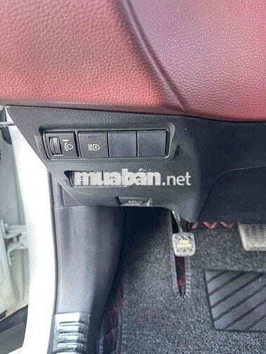 Toyota Corolla Cross 1.8V 2021 Trắng 86000 km