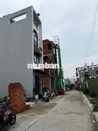 HÀNG HIẾM CHỦ GẤP BÁN RỒi ‘ 54 m 2 TẦNG ‘  NHÀ Đẹp ‘ DỌN VÀO Ở NGAY ‘