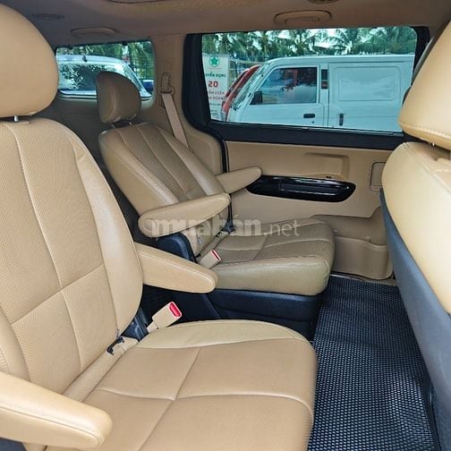 Em có việc cần bán KIA SEDONA đời 2019, xe 7 chỗ bản full. Xe gia đình