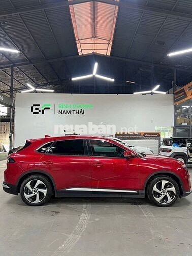 VinFast VF8 Đỏ
