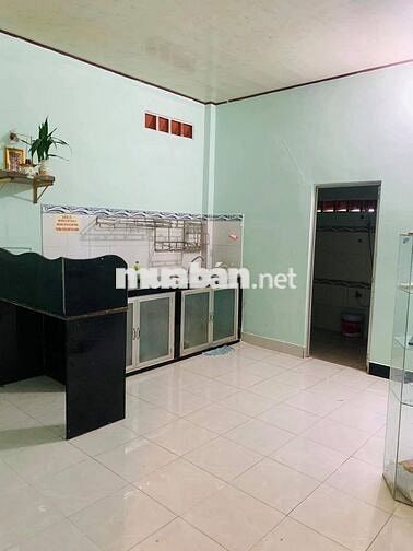 Nhà cấp 4 có vườn ở gần chợ chiều Tân Phú Trung 198,6m2 SHR giá 1 tỉ