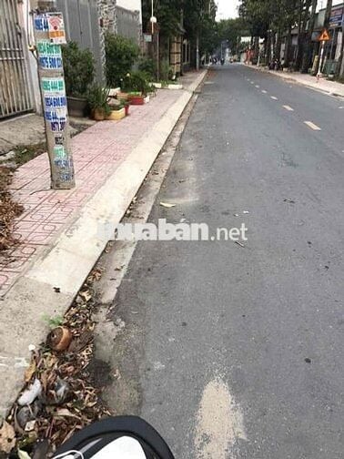Hàng ngộp giảm sâu MT Nguyễn Thị Minh Khai 85m2/2tỷ3 sổ riêng.